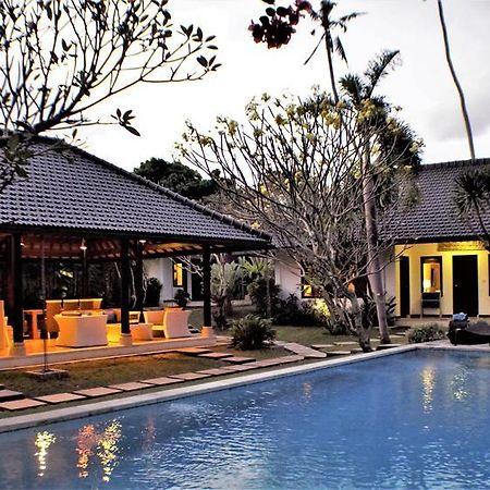Finn'S Villa Santai スミニャック エクステリア 写真